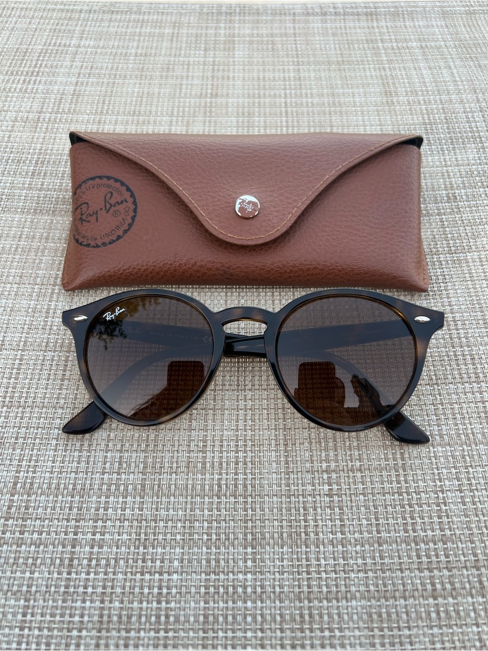 Ray-Ban Round Tortoise Frame Sunglasses with Brown Lenses and Brown Case